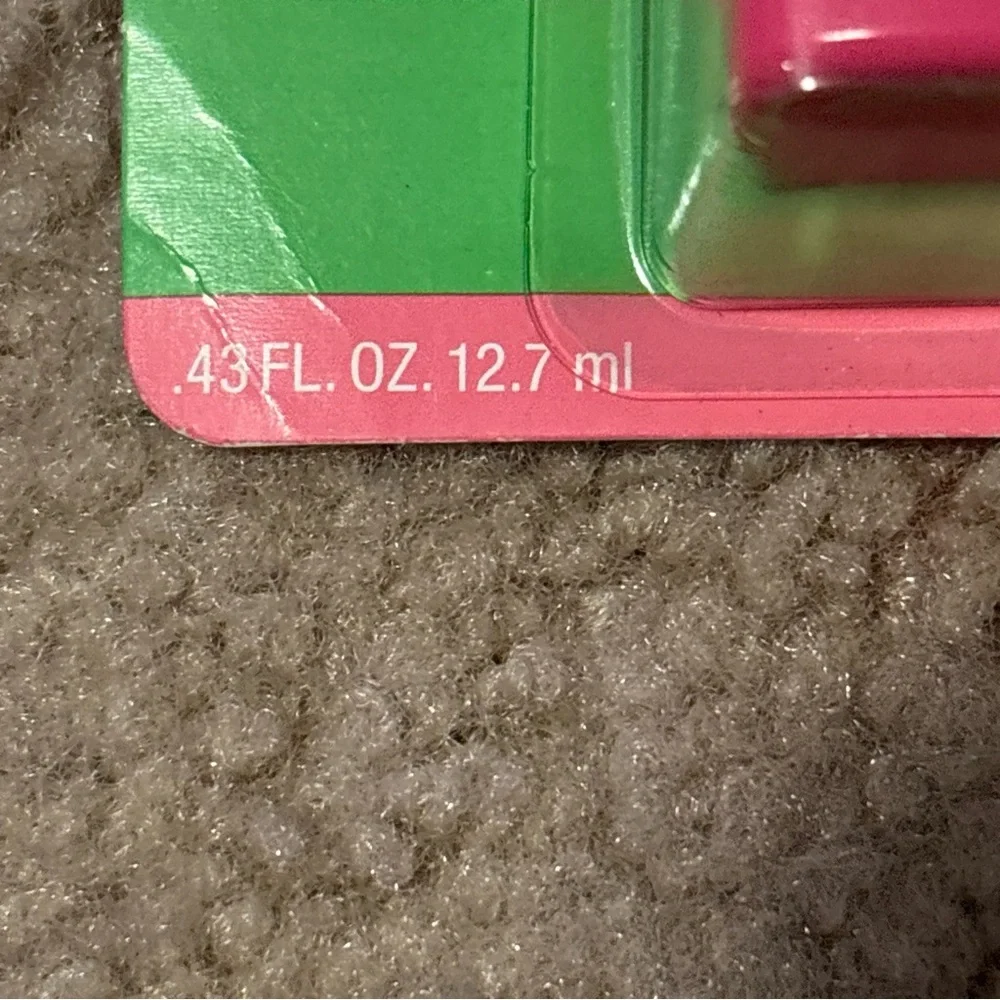 Maybelline Great Lash Mascara Lots of Lashes .43FL. OZ. Very Black 141 New
